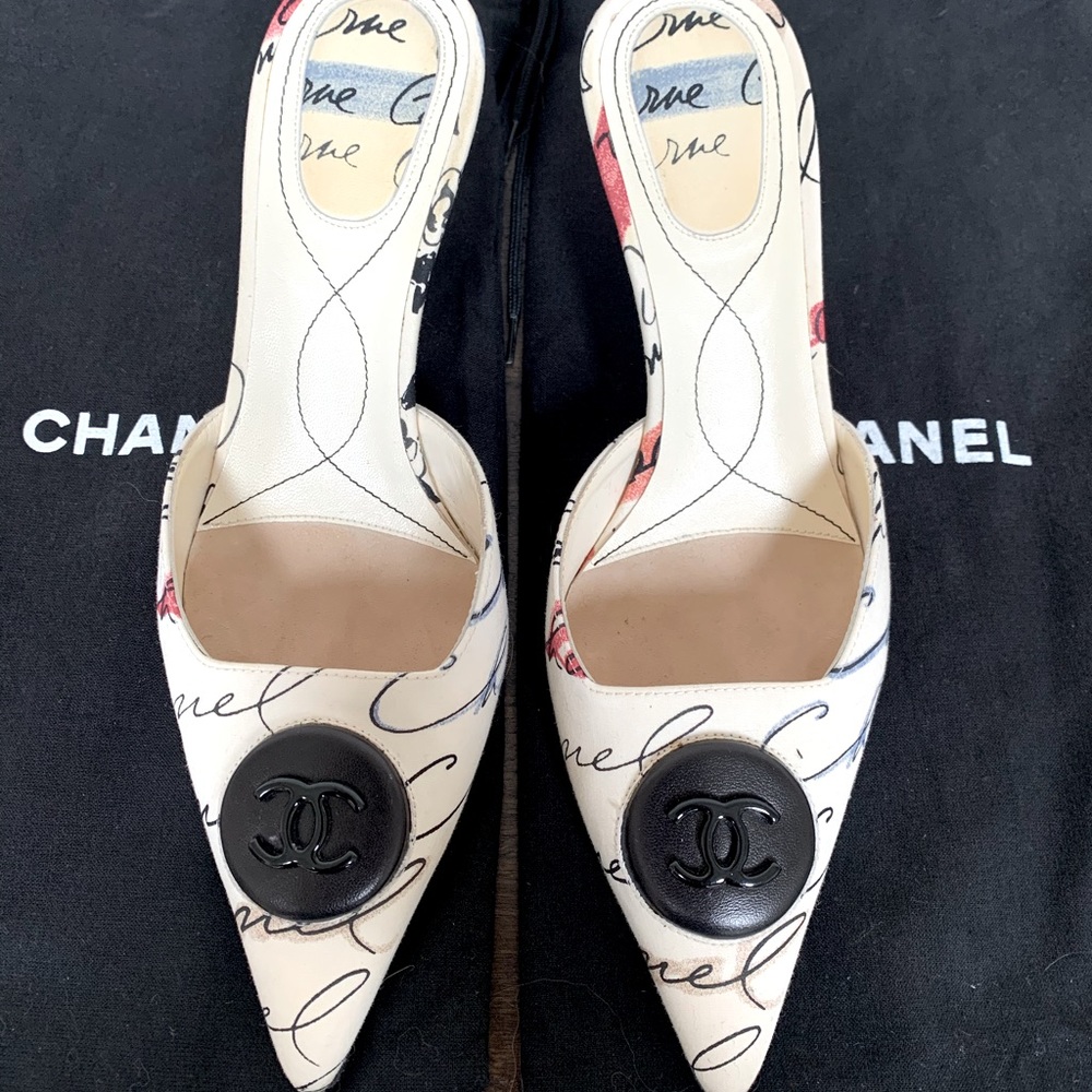 Chanel kitten heel slides